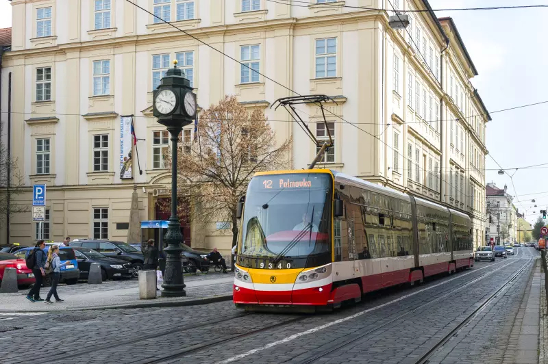 Ilustrační foto - Tramvaje DPP – Škoda 15T Alfa