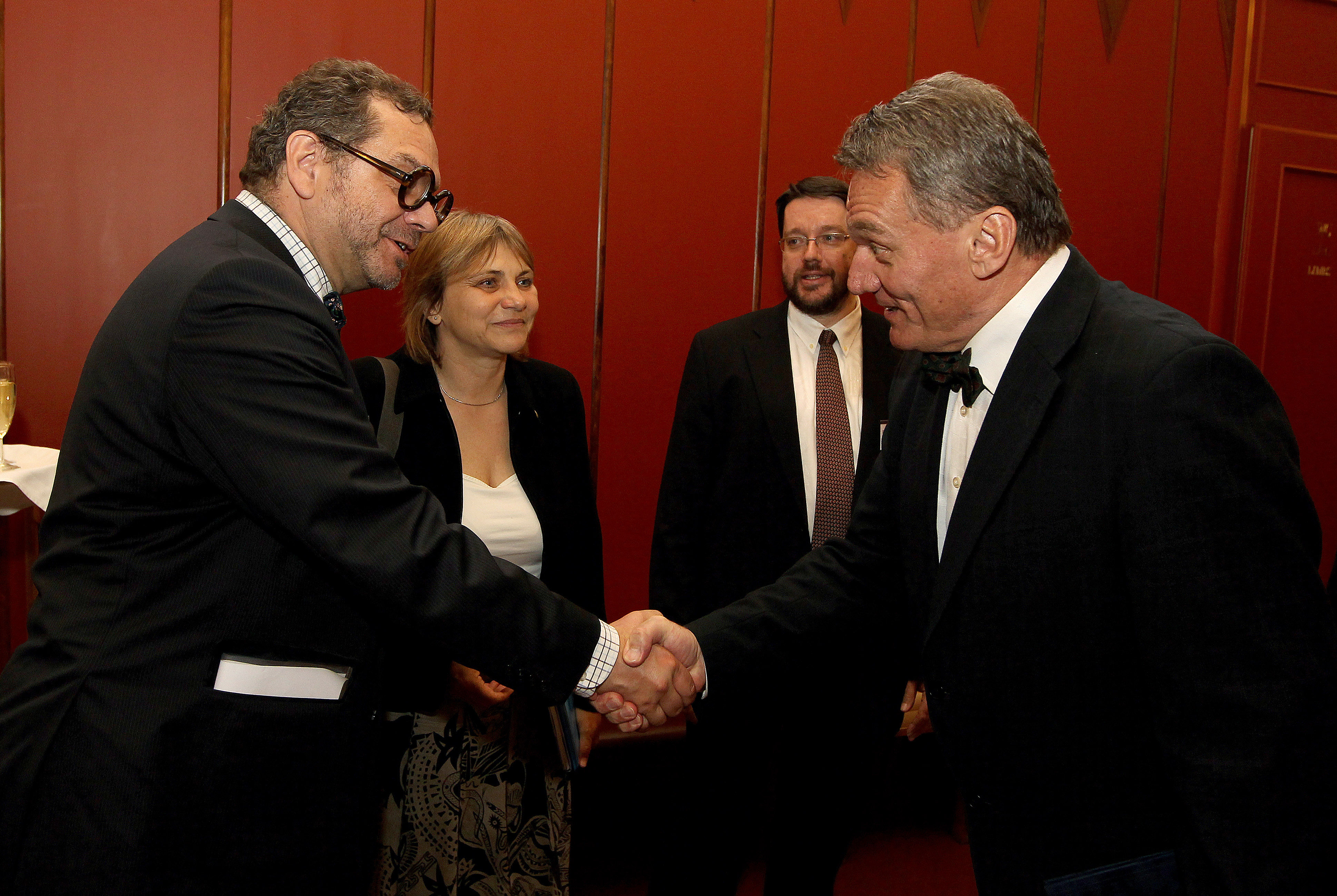 Ve své Rezidenci přivítal primátor hl. m. Prahy Bohuslav Svoboda účastníky konference jejímž cílem je zařazení Prahy do programu UNESCO – Města literatury