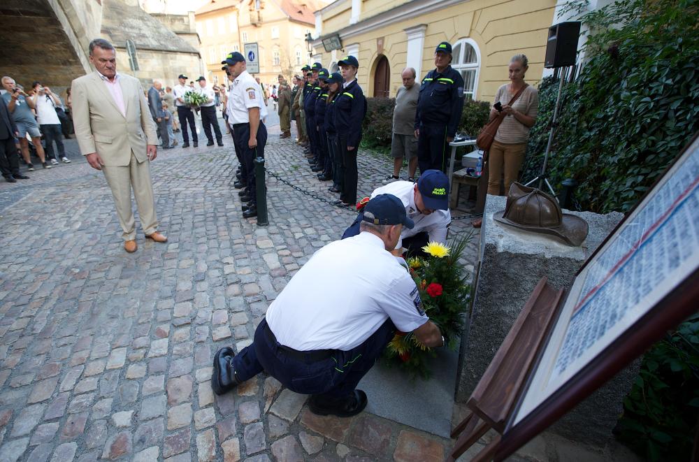 praha_vzdala_poctu_hrdinum_11_zari_2001_10