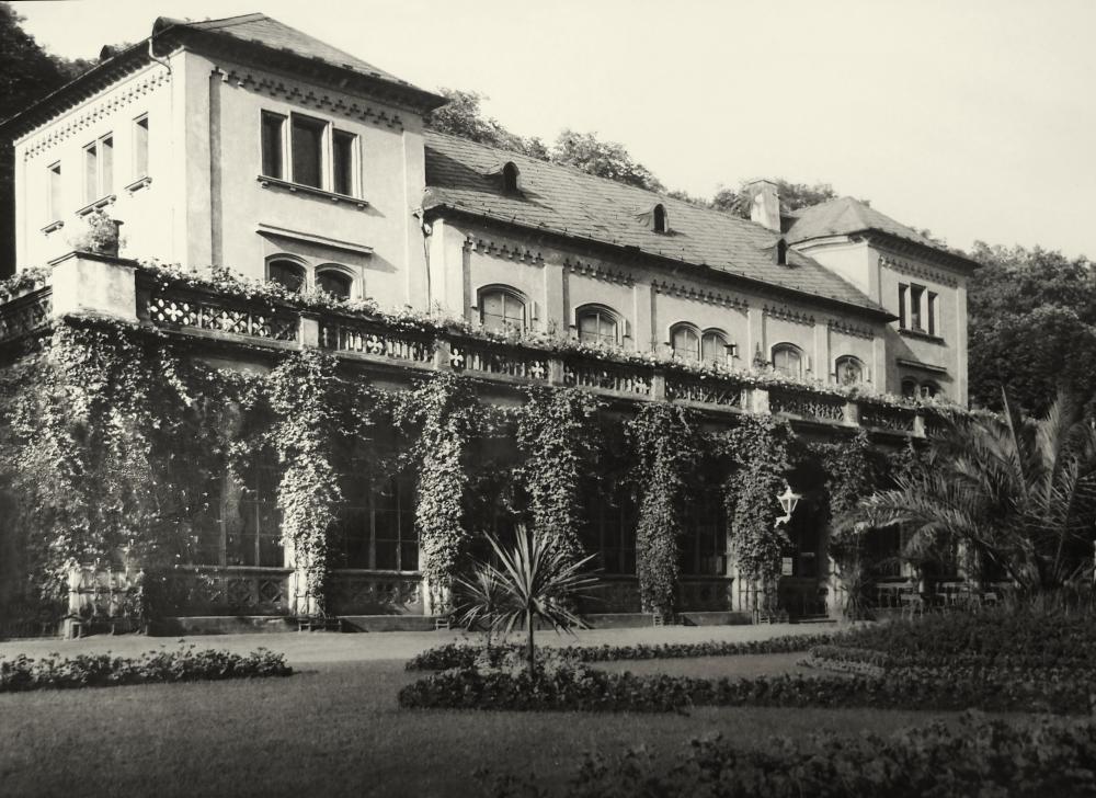 Šlechtova restaurace kolem r. 1900