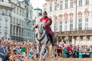 karel_iv_den_2_97
