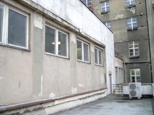 1768803_pohled na společenský sál z terasy