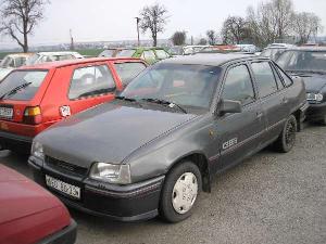 c_122_daewoo_racer_sem_jpg