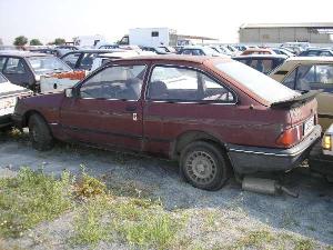 c_127_ford_sierra_int_jpg