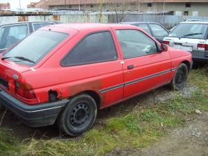 c_199_ford_escort_bez_cez_jpg
