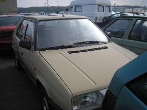c_57_skoda_favorit_aee_11_49_hns_jpg
