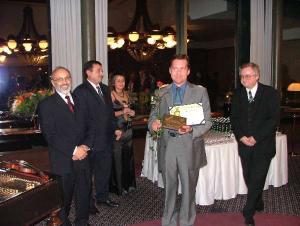 2. 11. 2005 - Předávání Ceny primátora hl. města Prahy vítězi soutěže o nejlépe hodnocené červené víno.