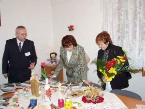 461418_Radní Hana Halová navštívila společně s Livií KlausovouÚSP Terezín