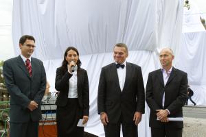 1139284_2011-09-22 - Odhalení dvou zrekonstruovaných mýtných domků na mostě Legií