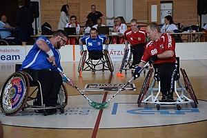 Mezinarodni_turnaj_ve_florbalu_vozickaru_2016_300