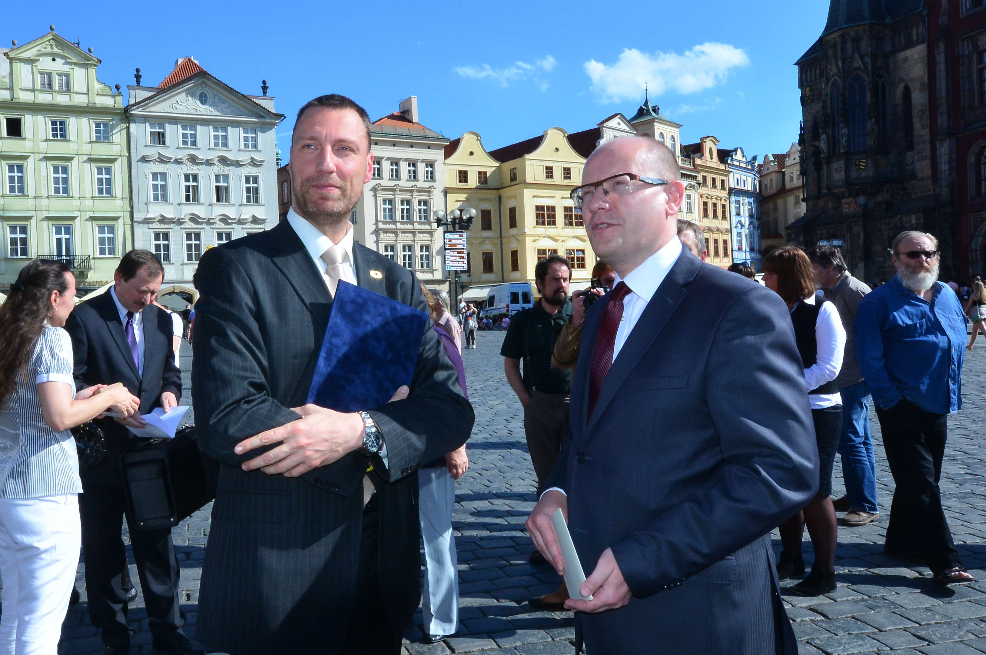 Praha oceňuje náročné práce na restaurování pomníku mistra Jana Husa na Staroměstském náměstí