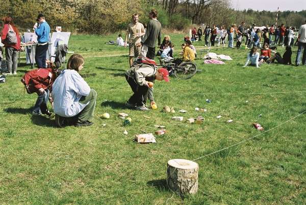 z činnosti ekocentra podhoubí - den země, 2005
